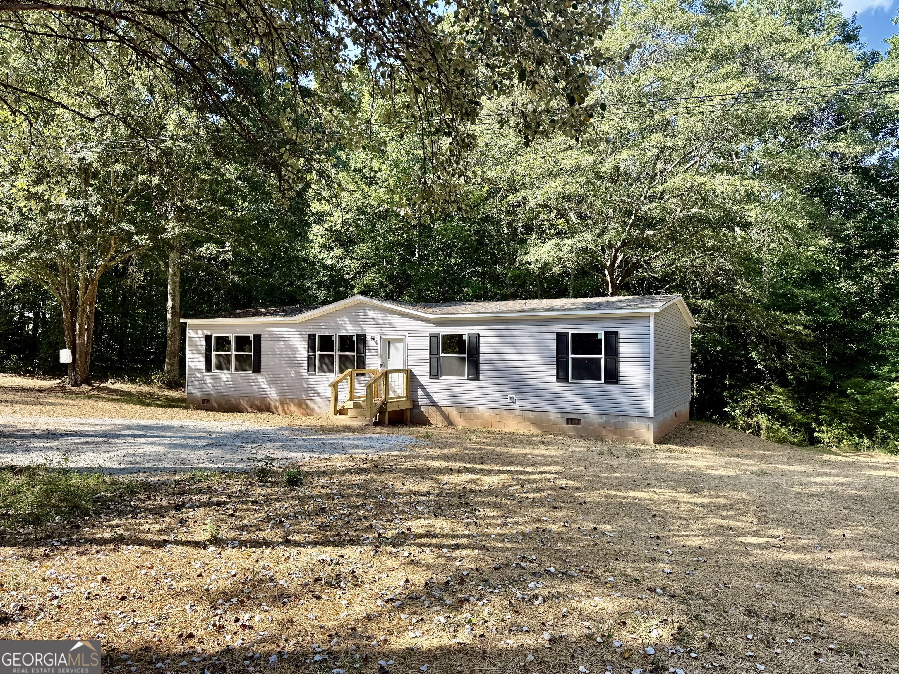 238 Old Lowell Mill Road Property Photo 1