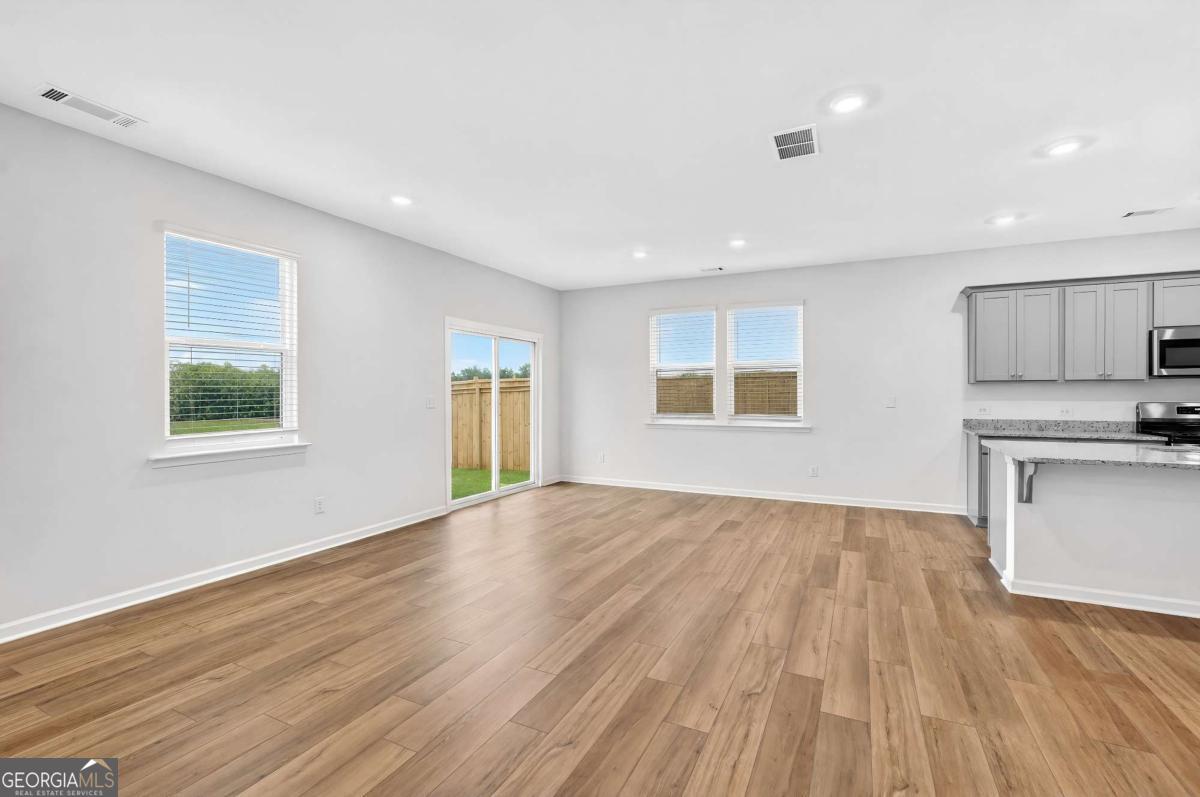 2259 Linden Pass Property Photo 13