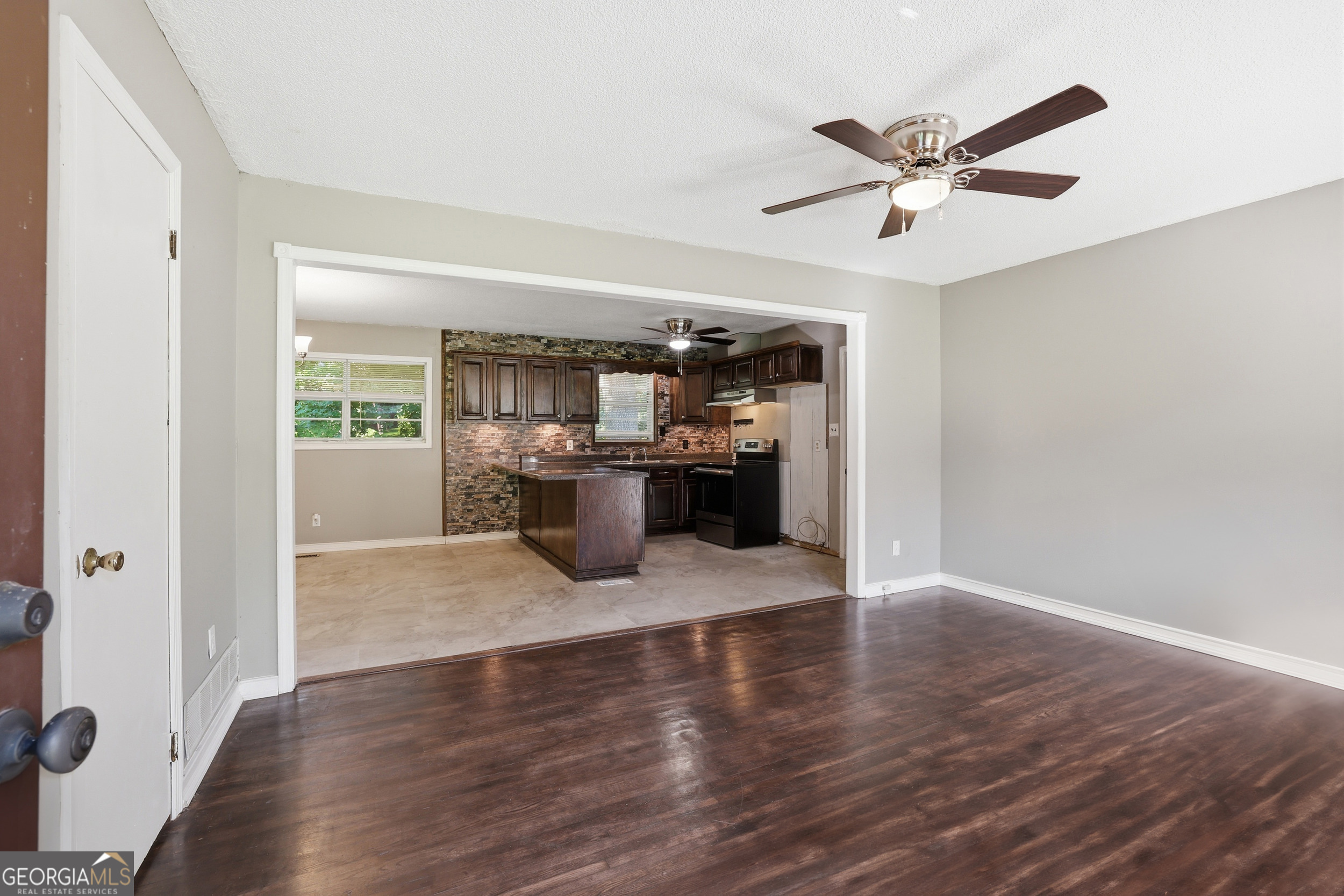 41 Poplar Way Property Photo 5