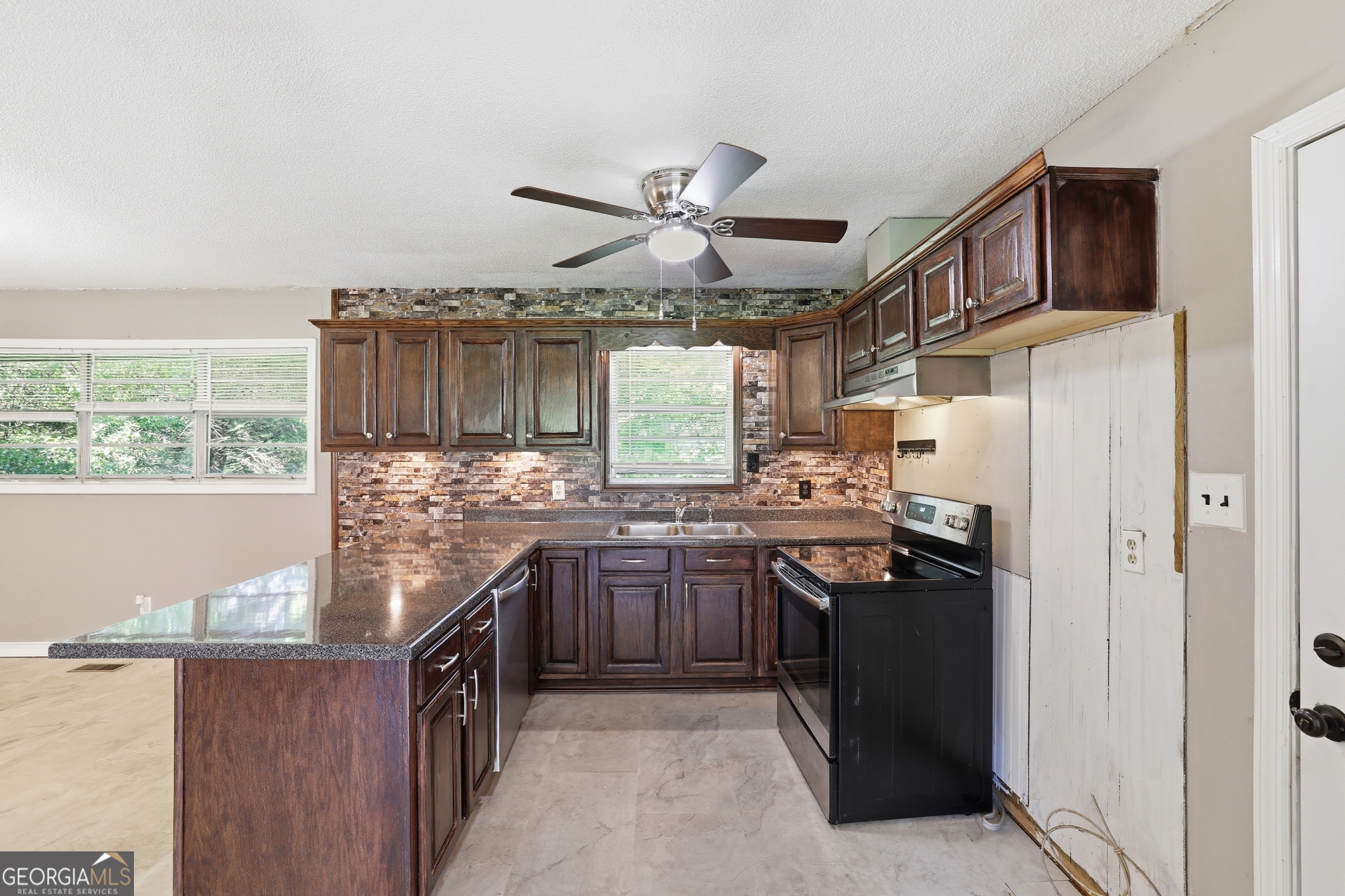 41 Poplar Way Property Photo 8