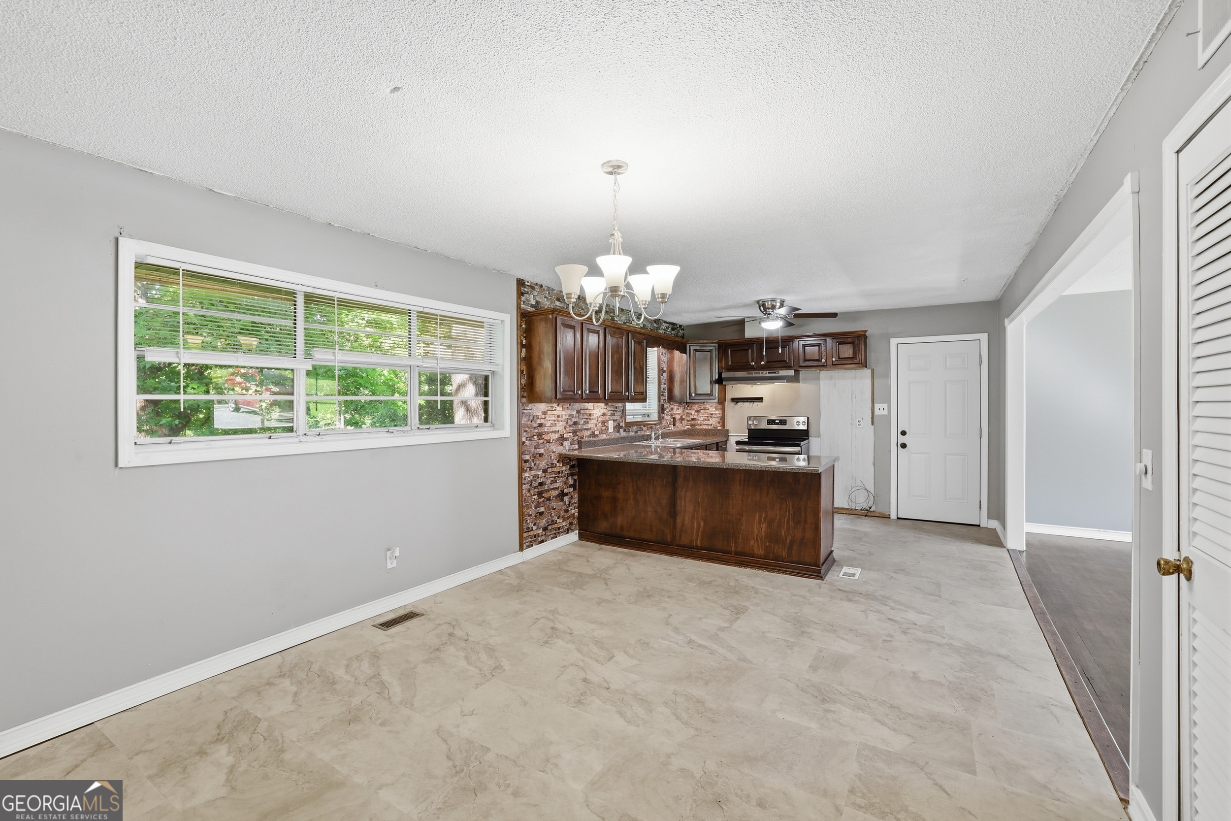 41 Poplar Way Property Photo 11