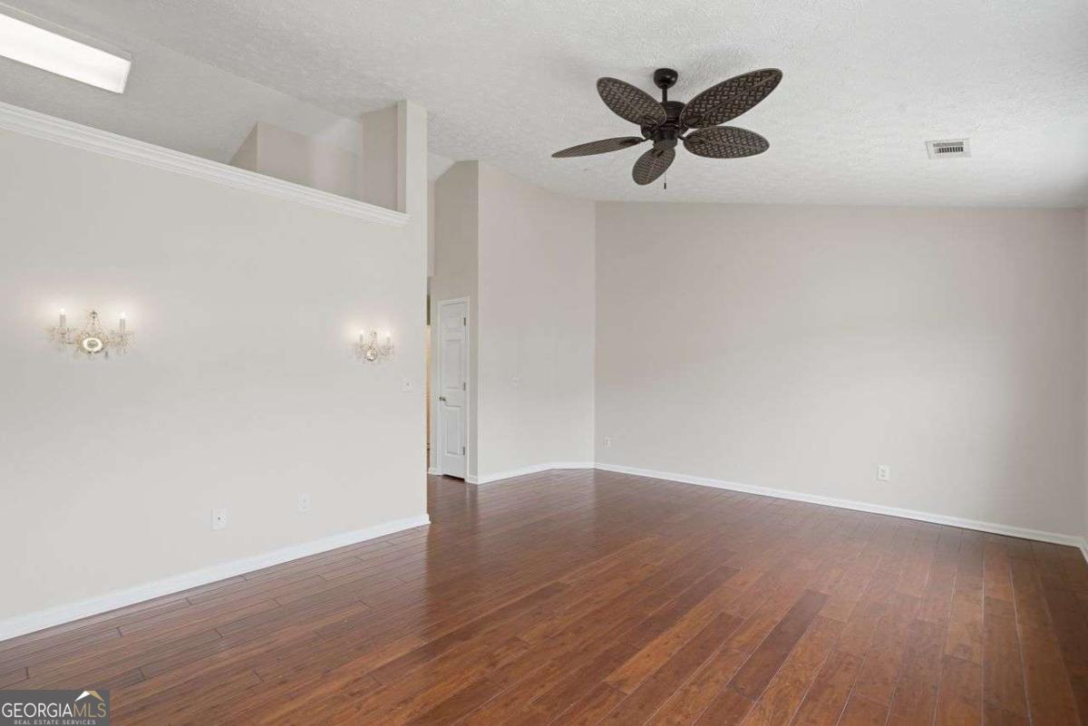 628 Spanish Oak Drive Property Photo 5