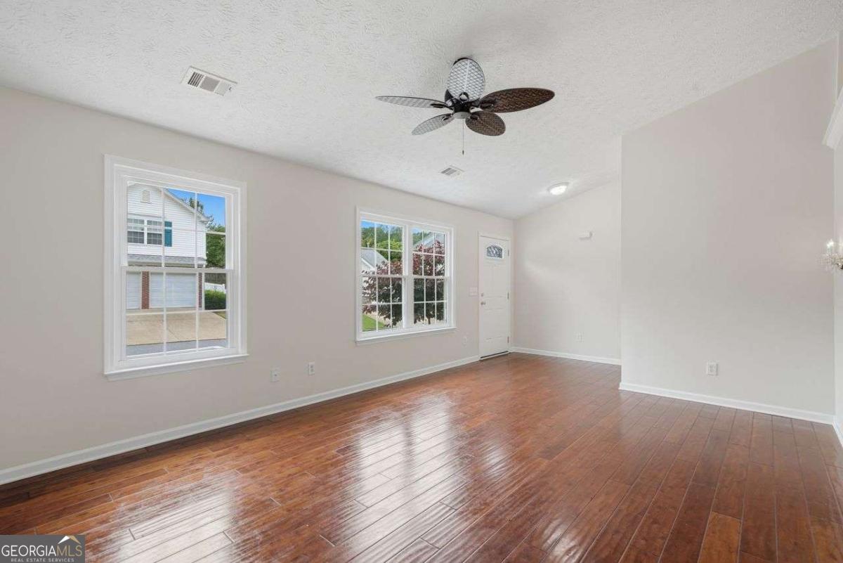 628 Spanish Oak Drive Property Photo 8