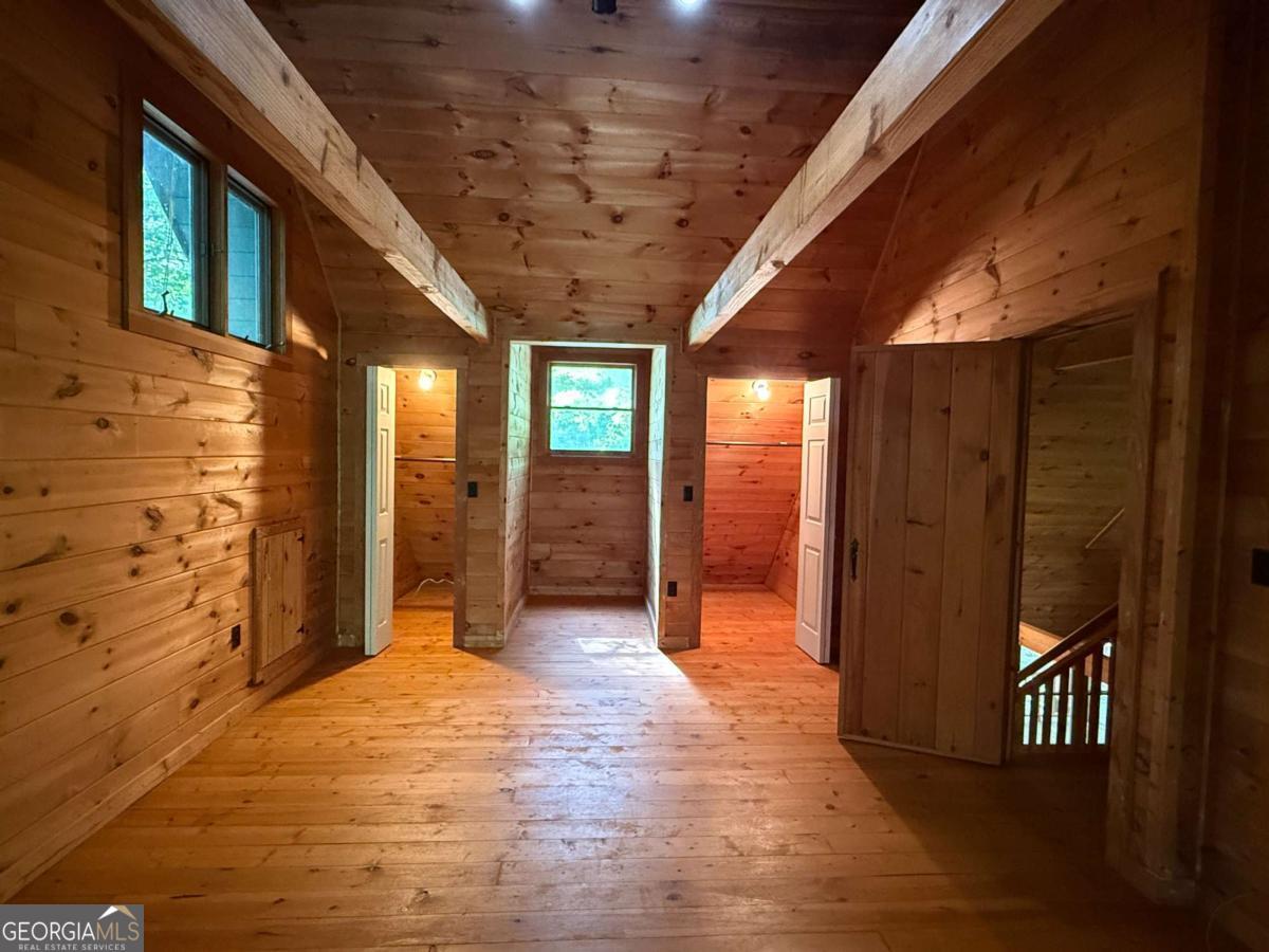 2405 Mountain Road Property Photo 14