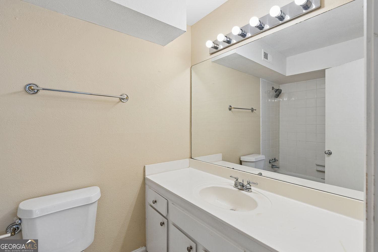 395 Pharr Road Ne # 308 Property Photo 13