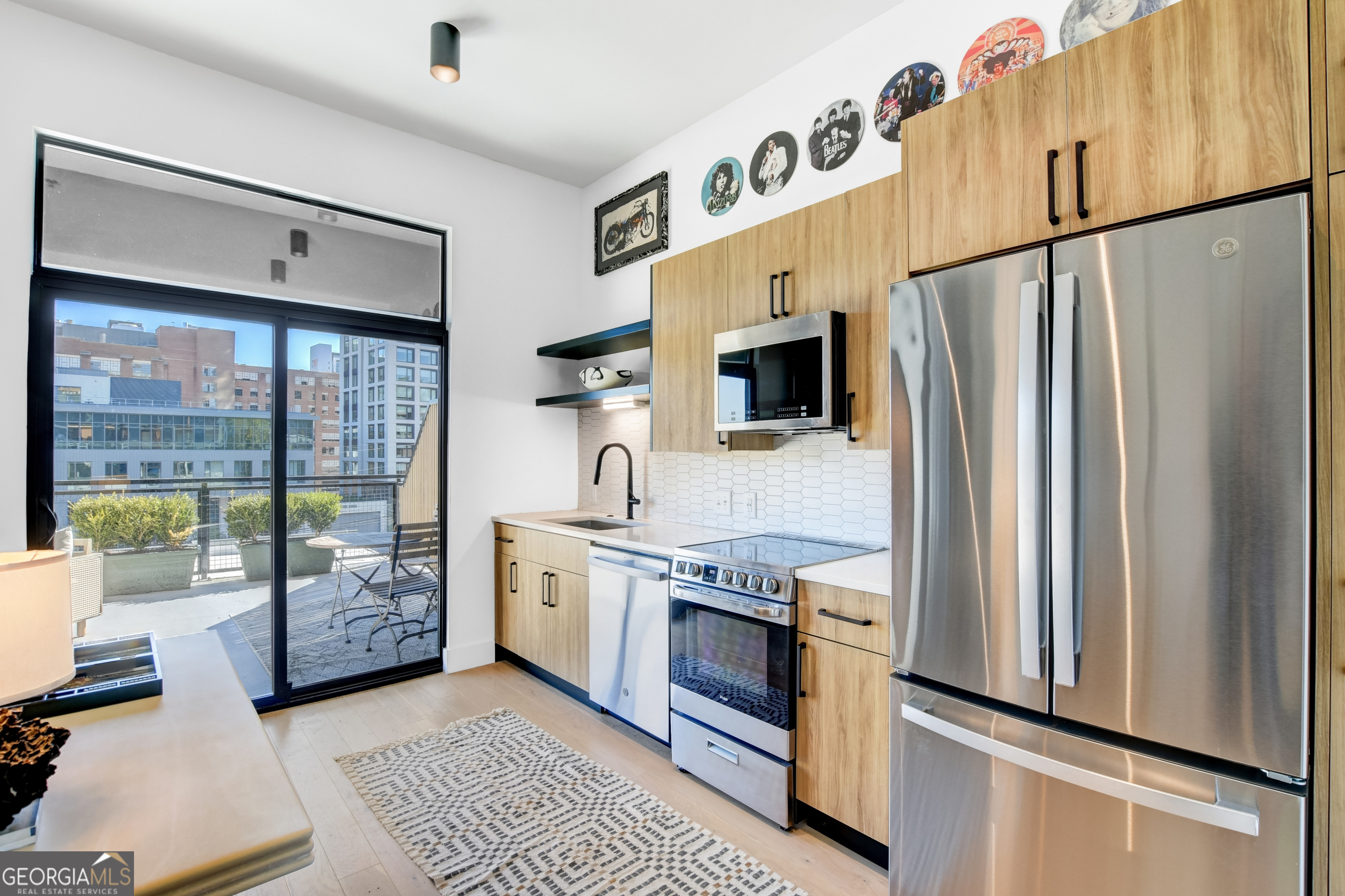 567 Ponce De Leon Avenue # 417 Property Photo 7