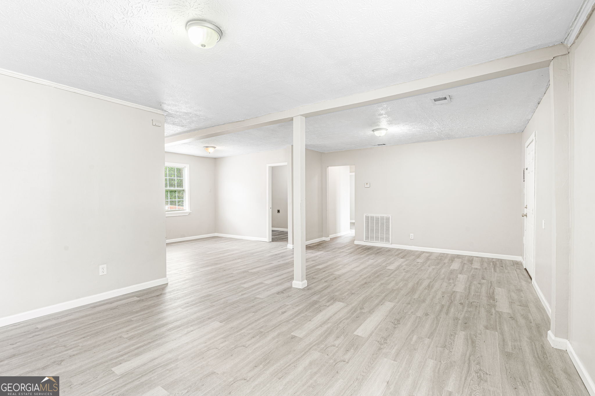 118 Orchard Way Property Photo 9