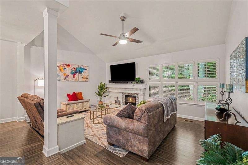 3078 Balearic Drive Property Photo 7