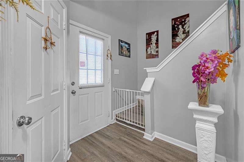 6722 Gallant Court Se Property Photo 3