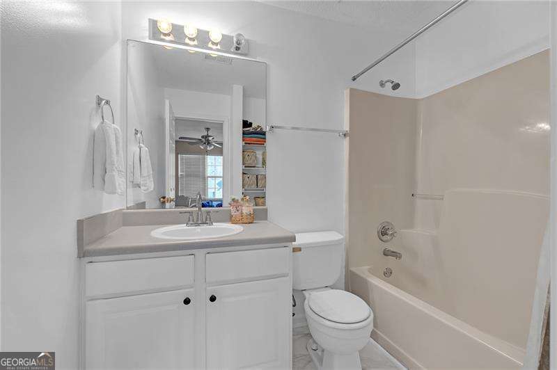 6722 Gallant Court Se Property Photo 16