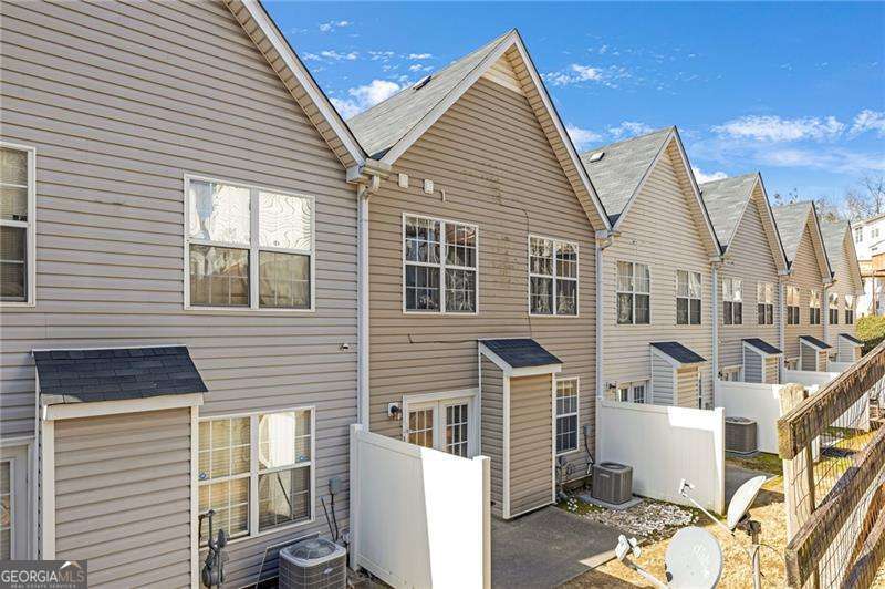 6722 Gallant Court Se Property Photo 21