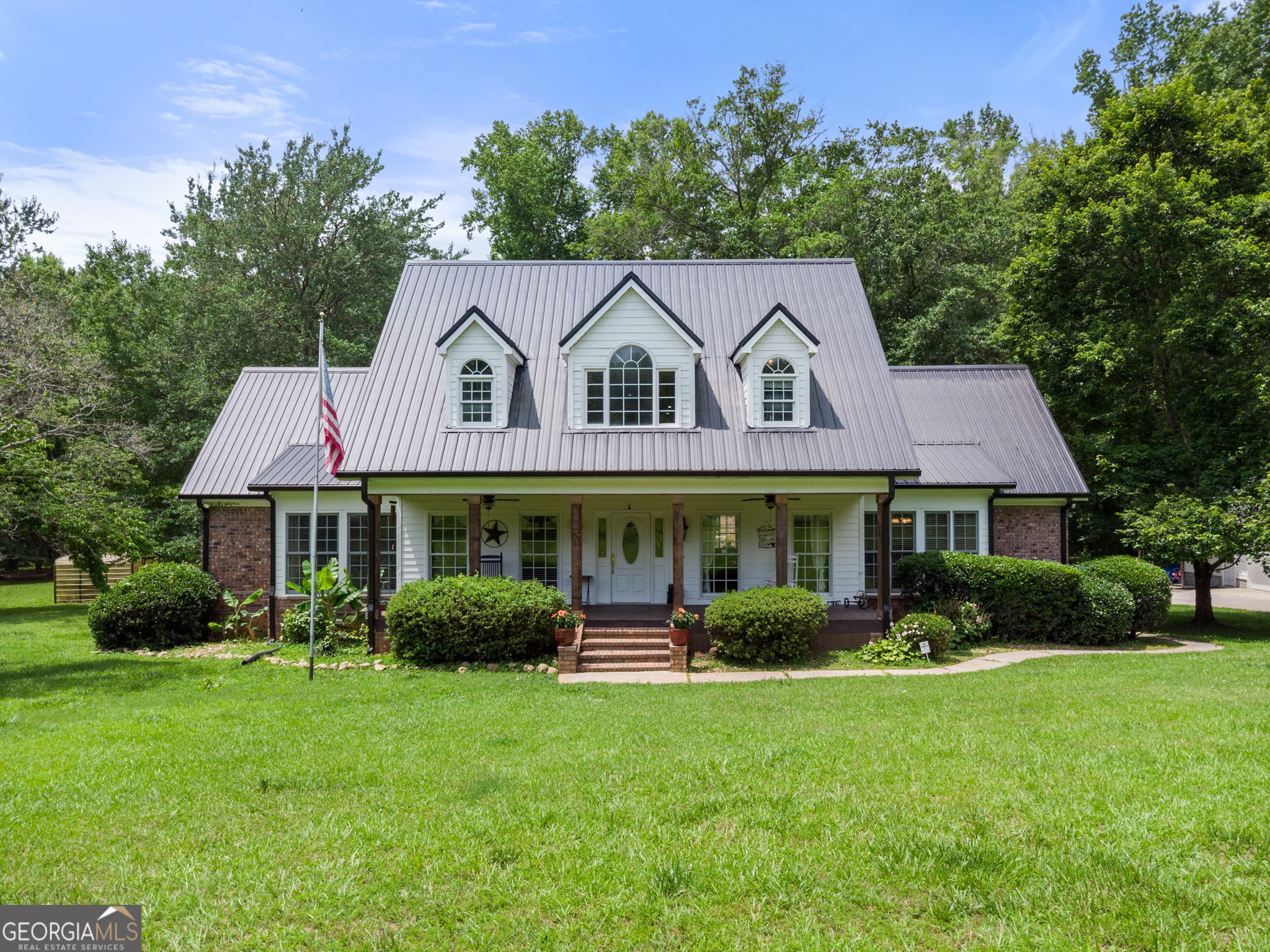 1228 J D Walton Road Property Photo 1