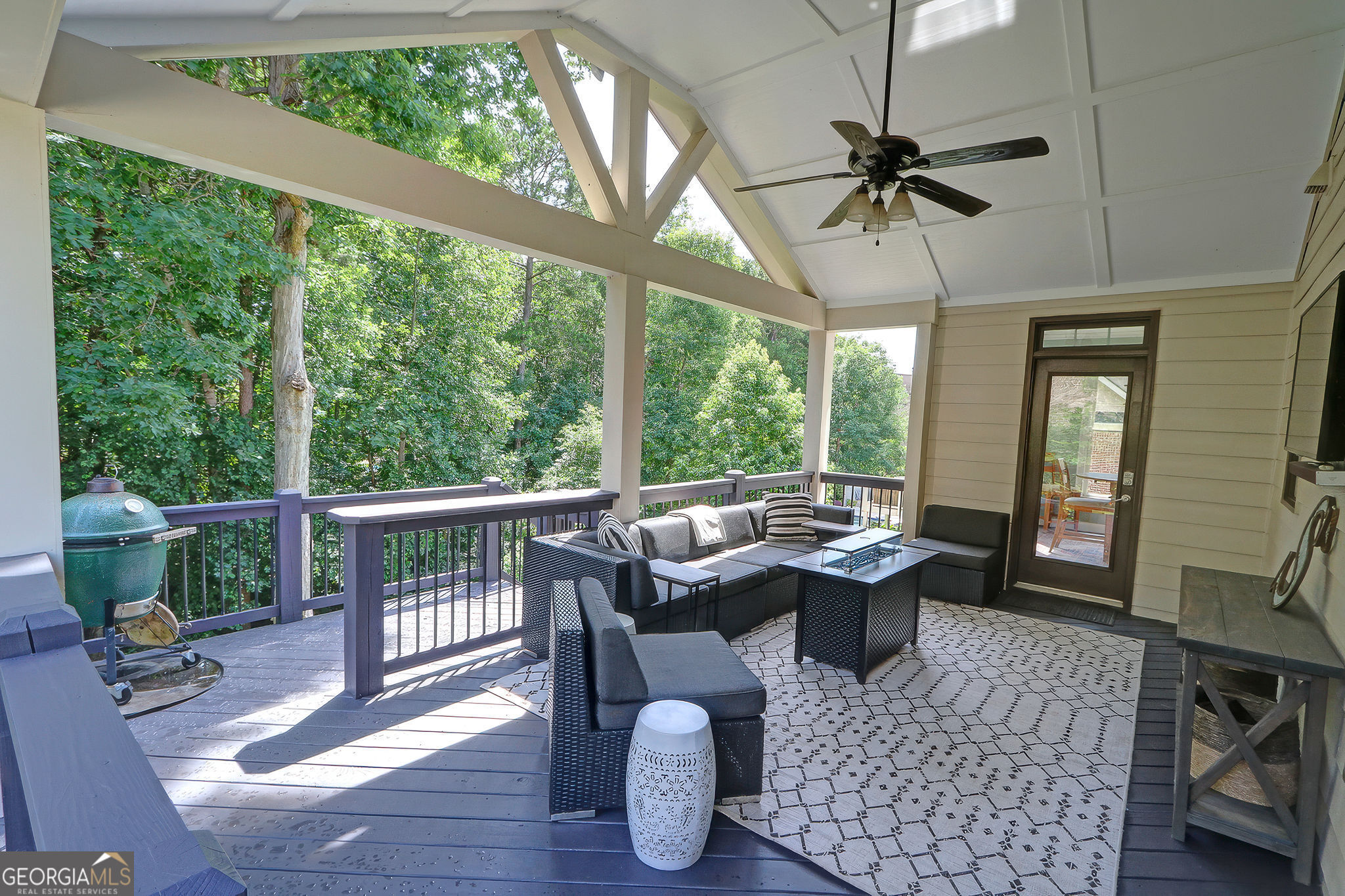 5160 Millwood Drive Property Photo 6