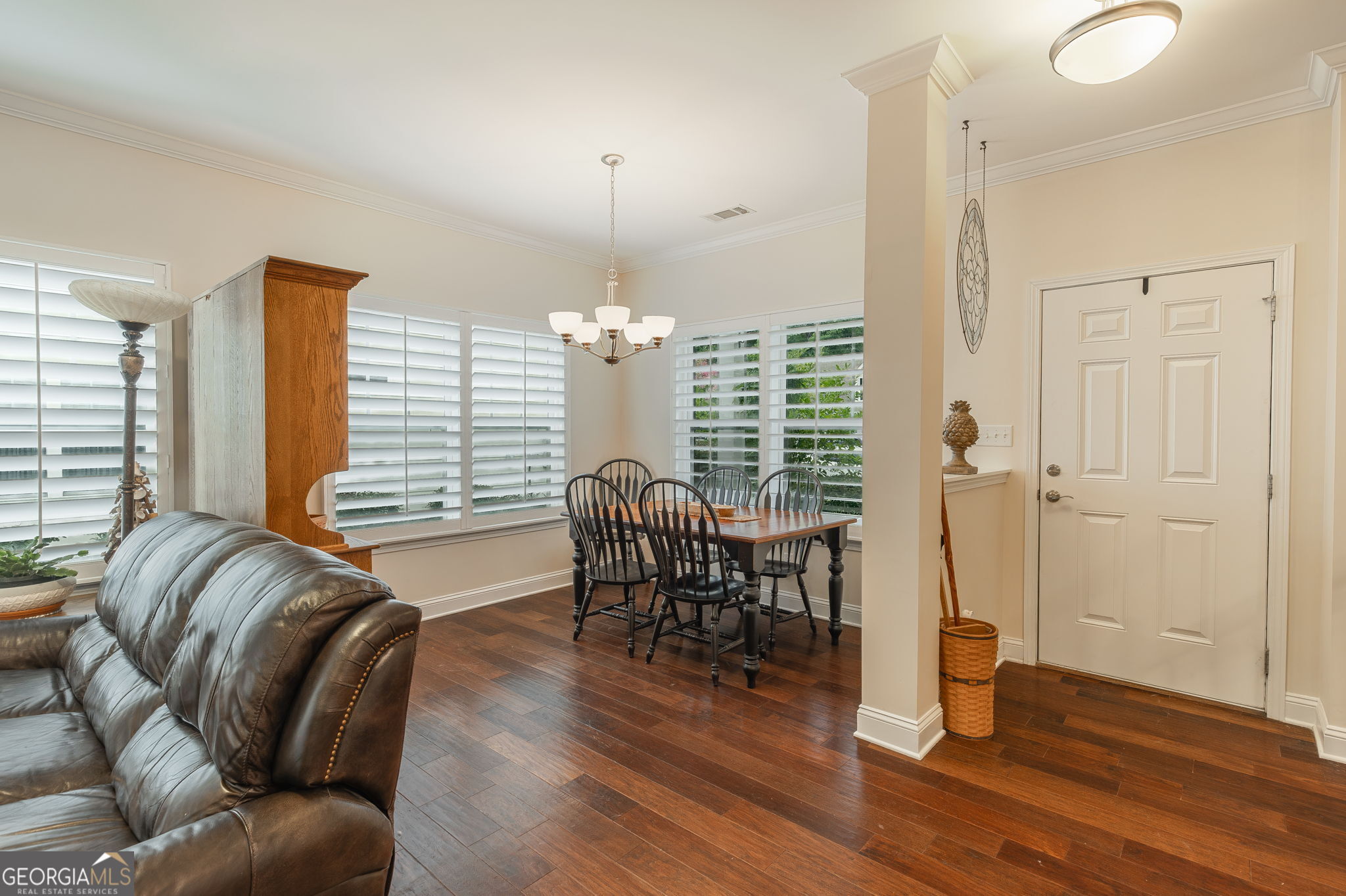 123 Regency Circle Property Photo 6