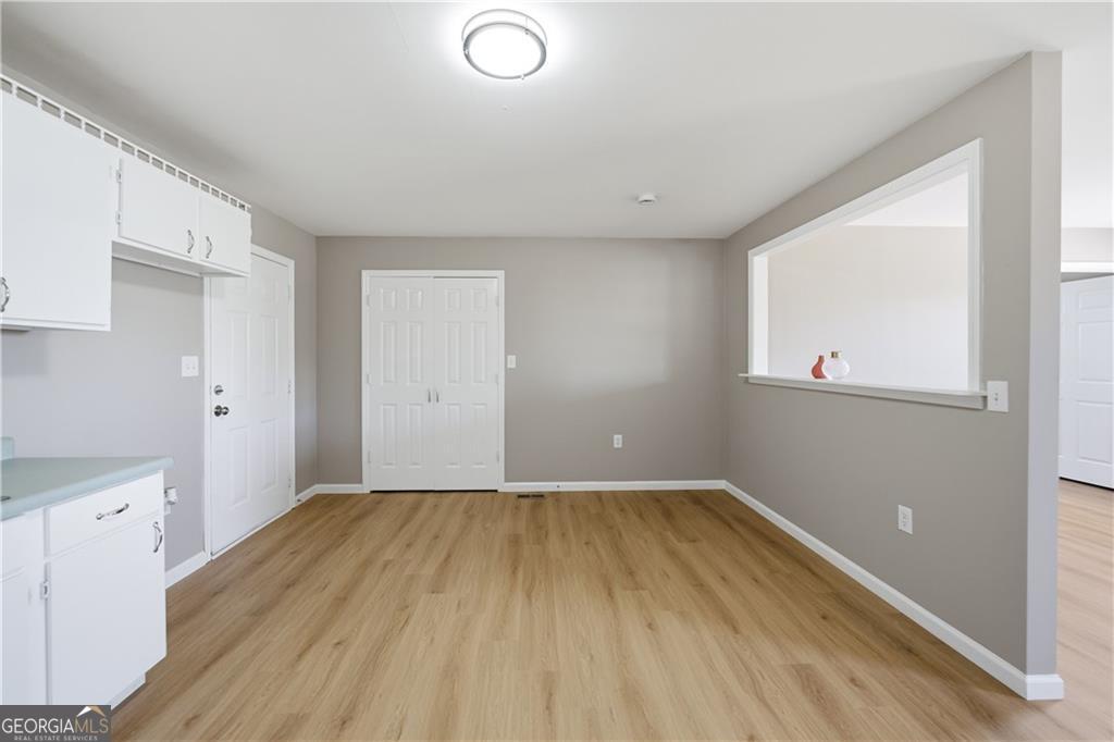 894 Lakeview Drive Property Photo 10