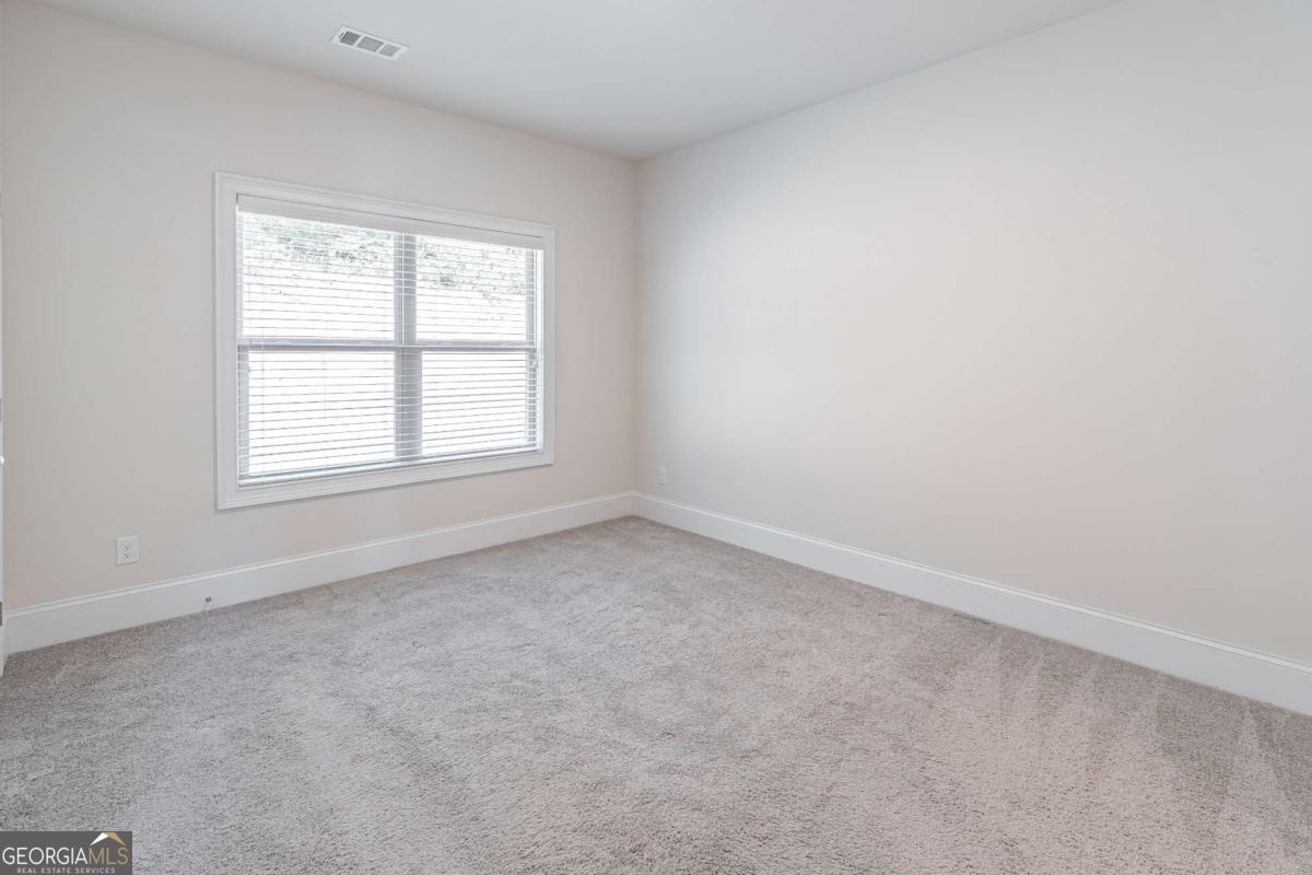 4293 Shandi Cove Property Photo 8