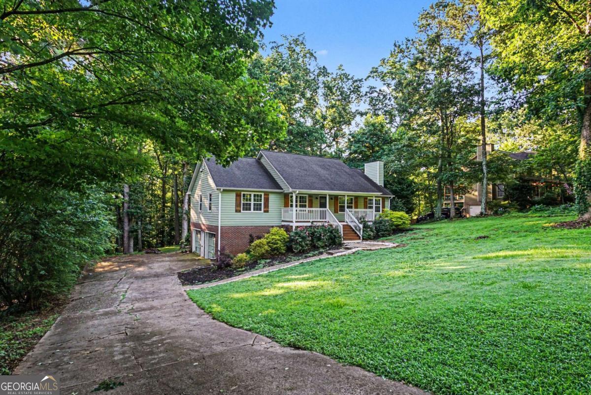 1037 Atherton Lane Property Photo 3