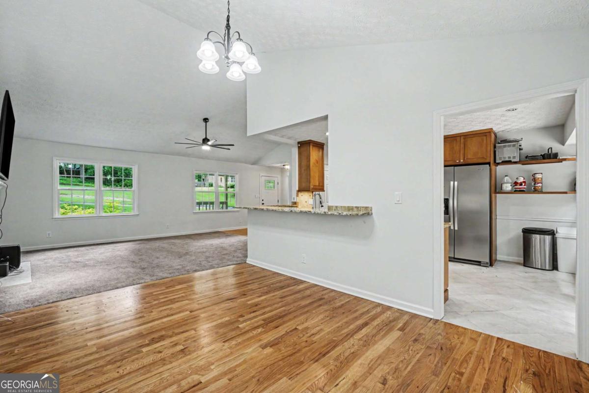 1037 Atherton Lane Property Photo 6
