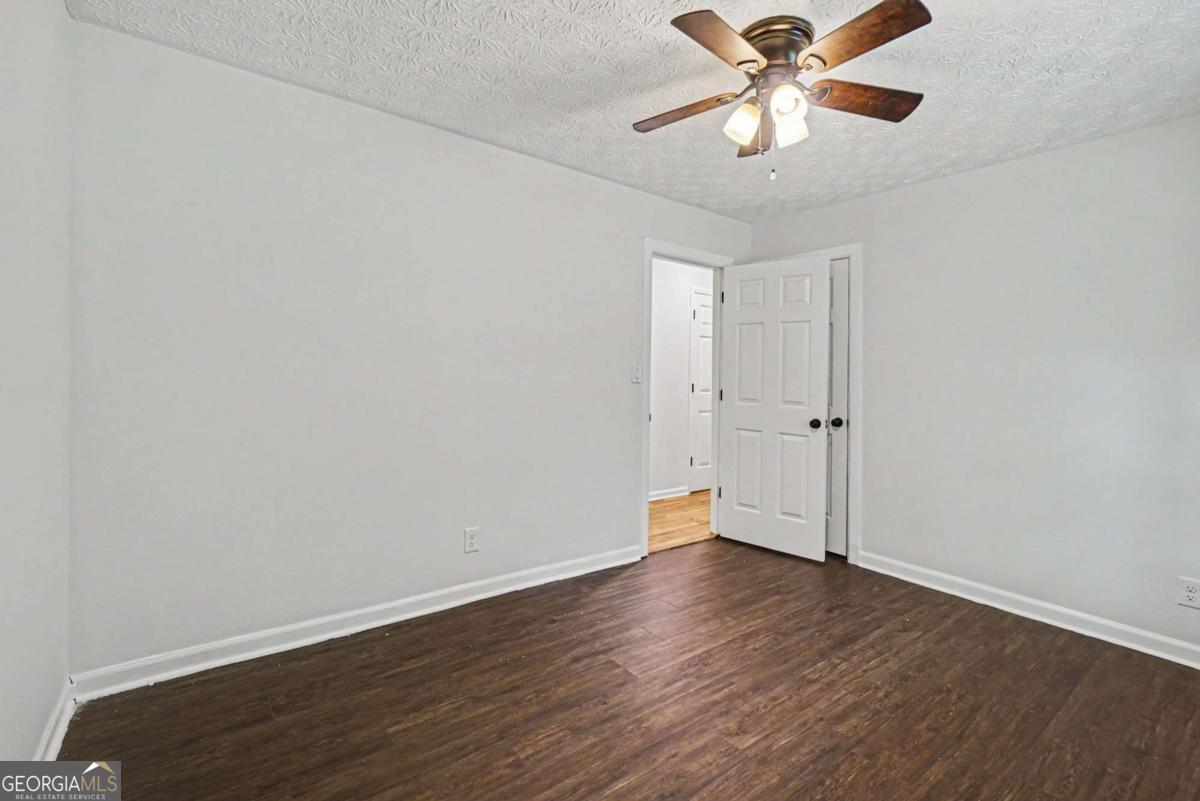 1037 Atherton Lane Property Photo 10