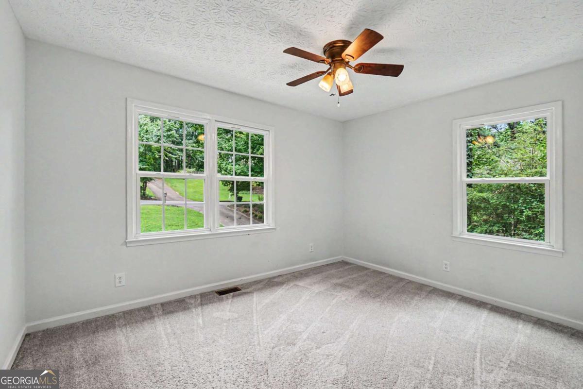 1037 Atherton Lane Property Photo 12