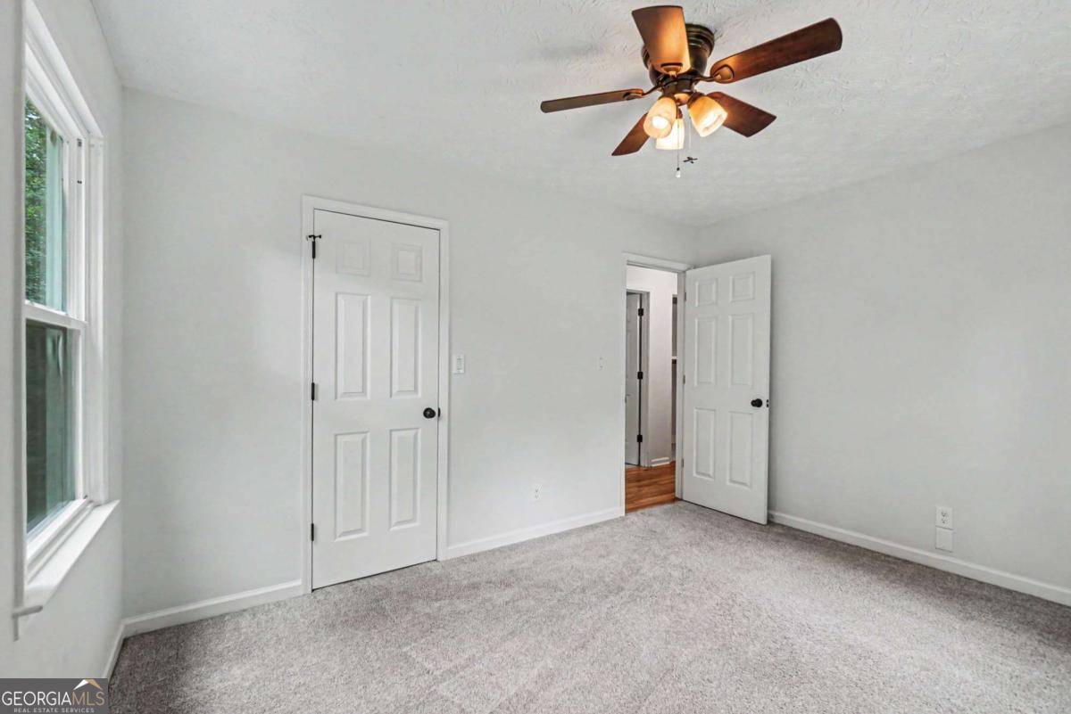 1037 Atherton Lane Property Photo 13