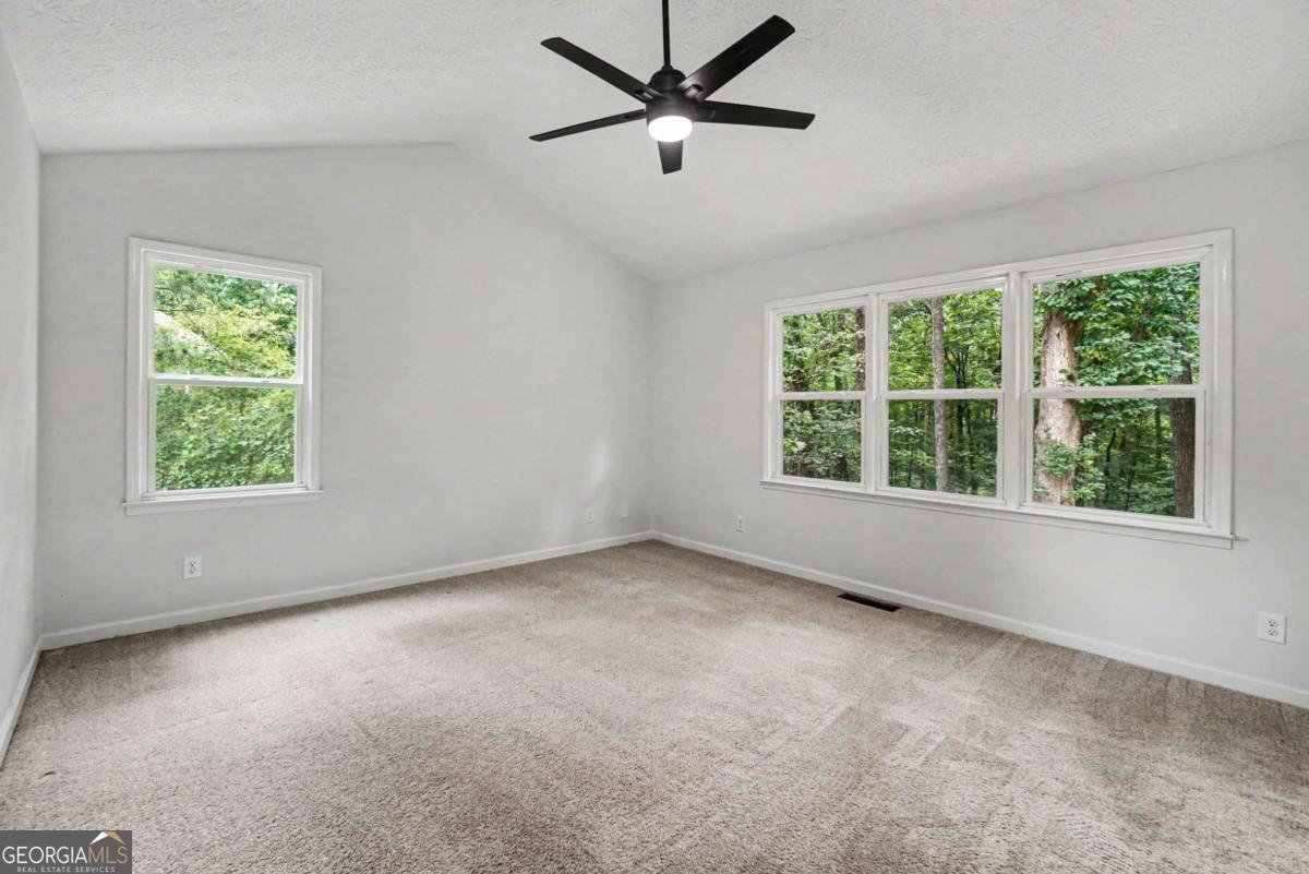 1037 Atherton Lane Property Photo 14