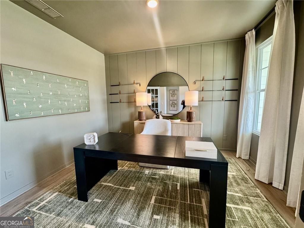 8545 Oak Hollow Way Property Photo 4
