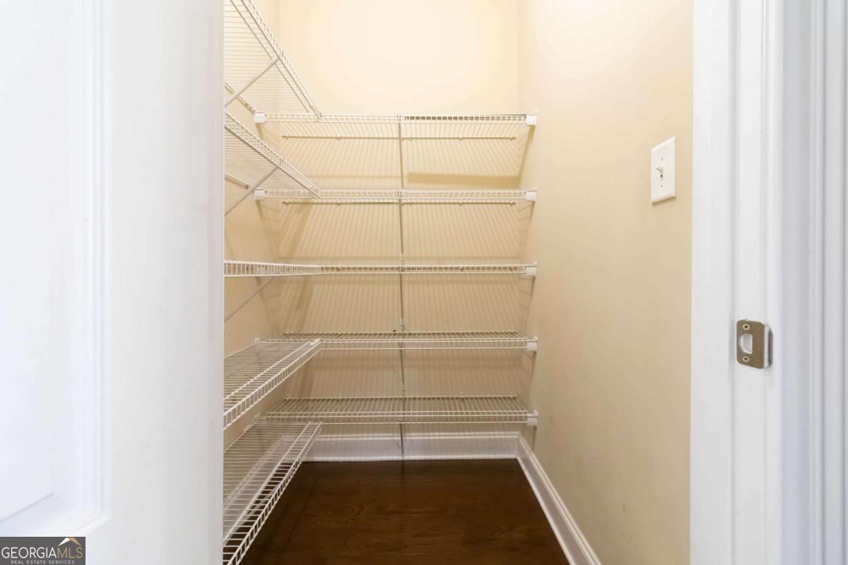 1340 Waverly Glen Drive Property Photo 19