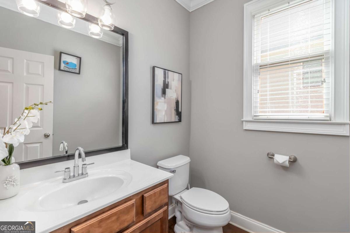 1340 Waverly Glen Drive Property Photo 21