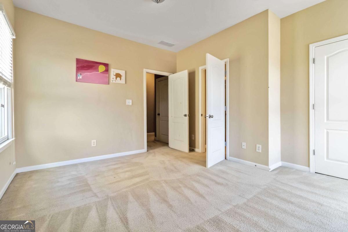 1340 Waverly Glen Drive Property Photo 29