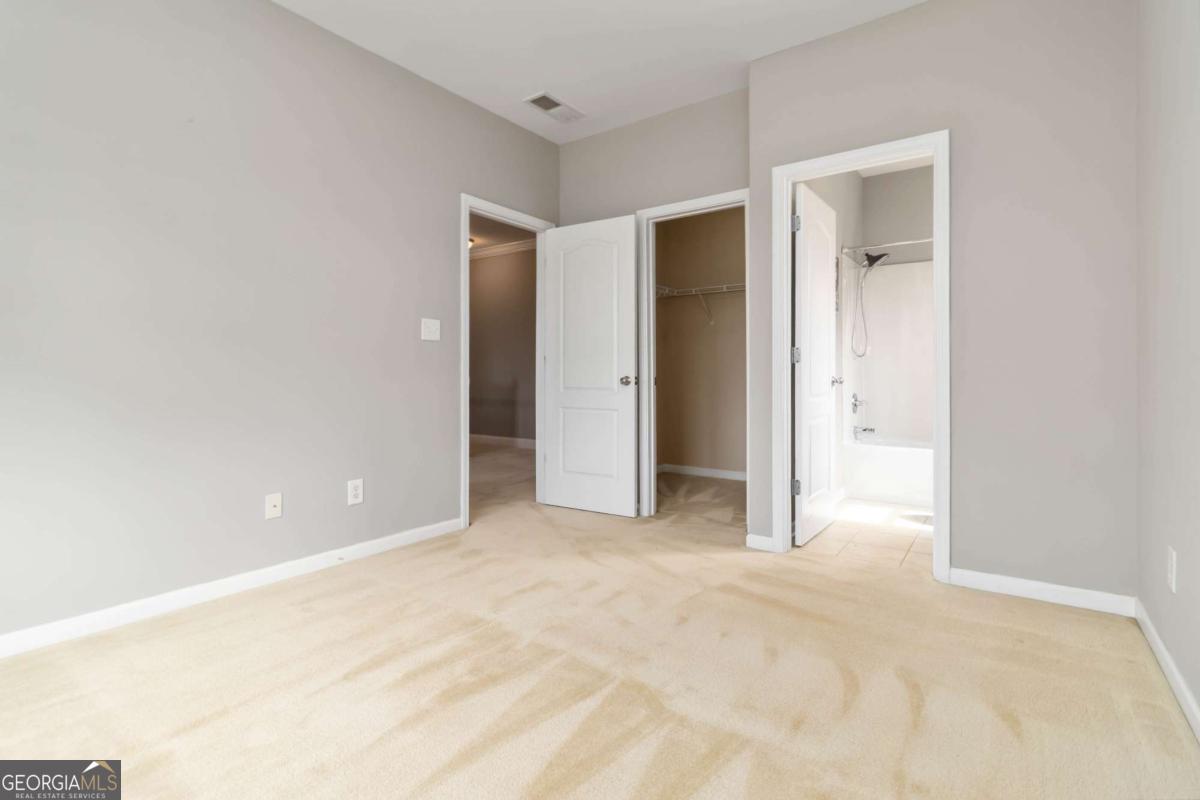 1340 Waverly Glen Drive Property Photo 33