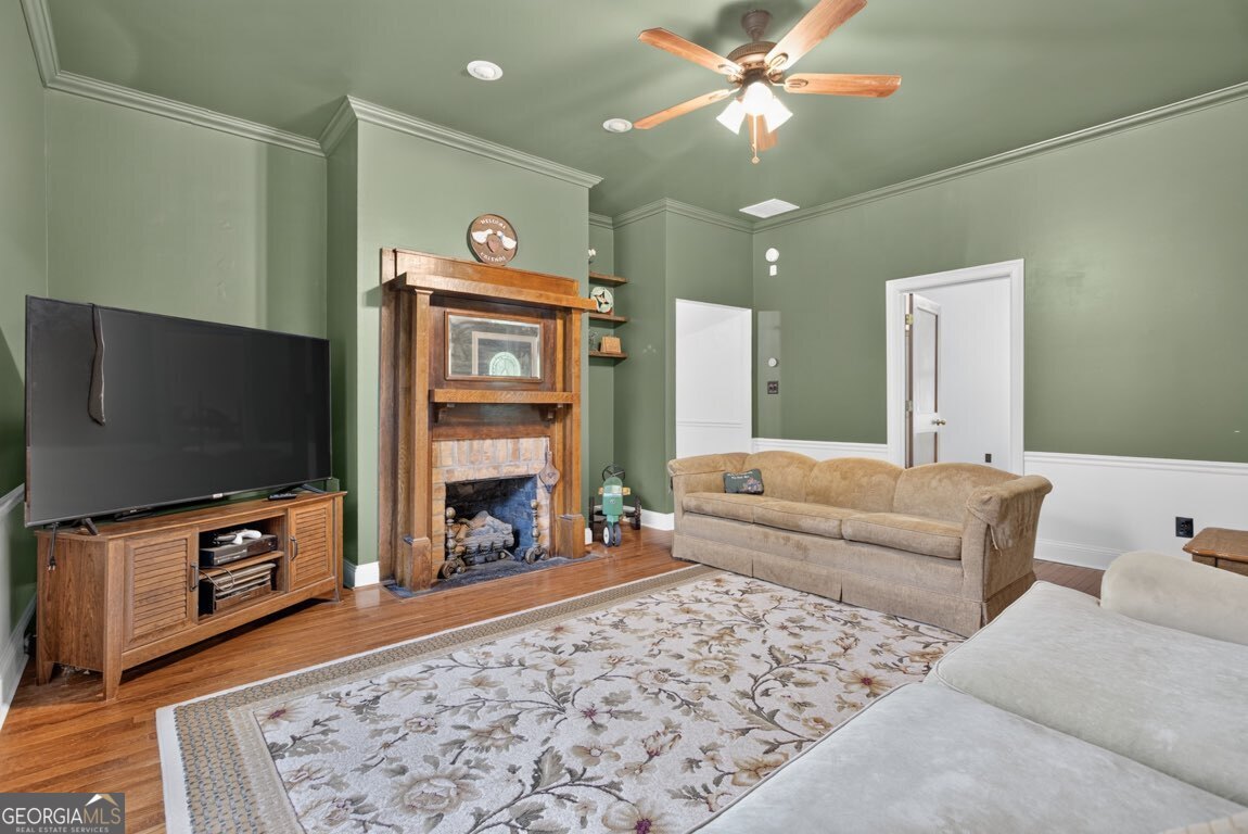 11028 Highway 36 Property Photo 5