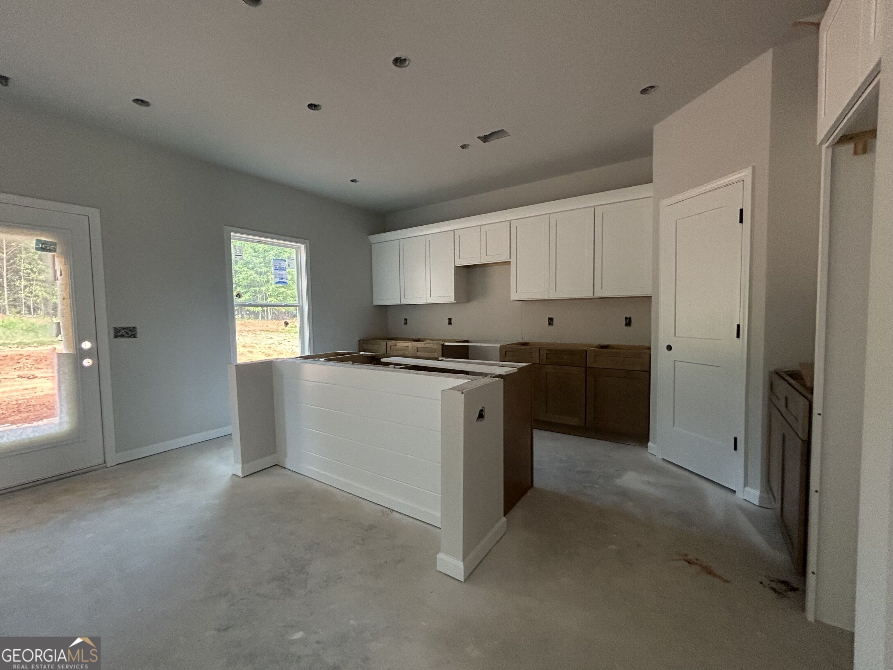 354 Flying Eagle Drive Property Photo 3