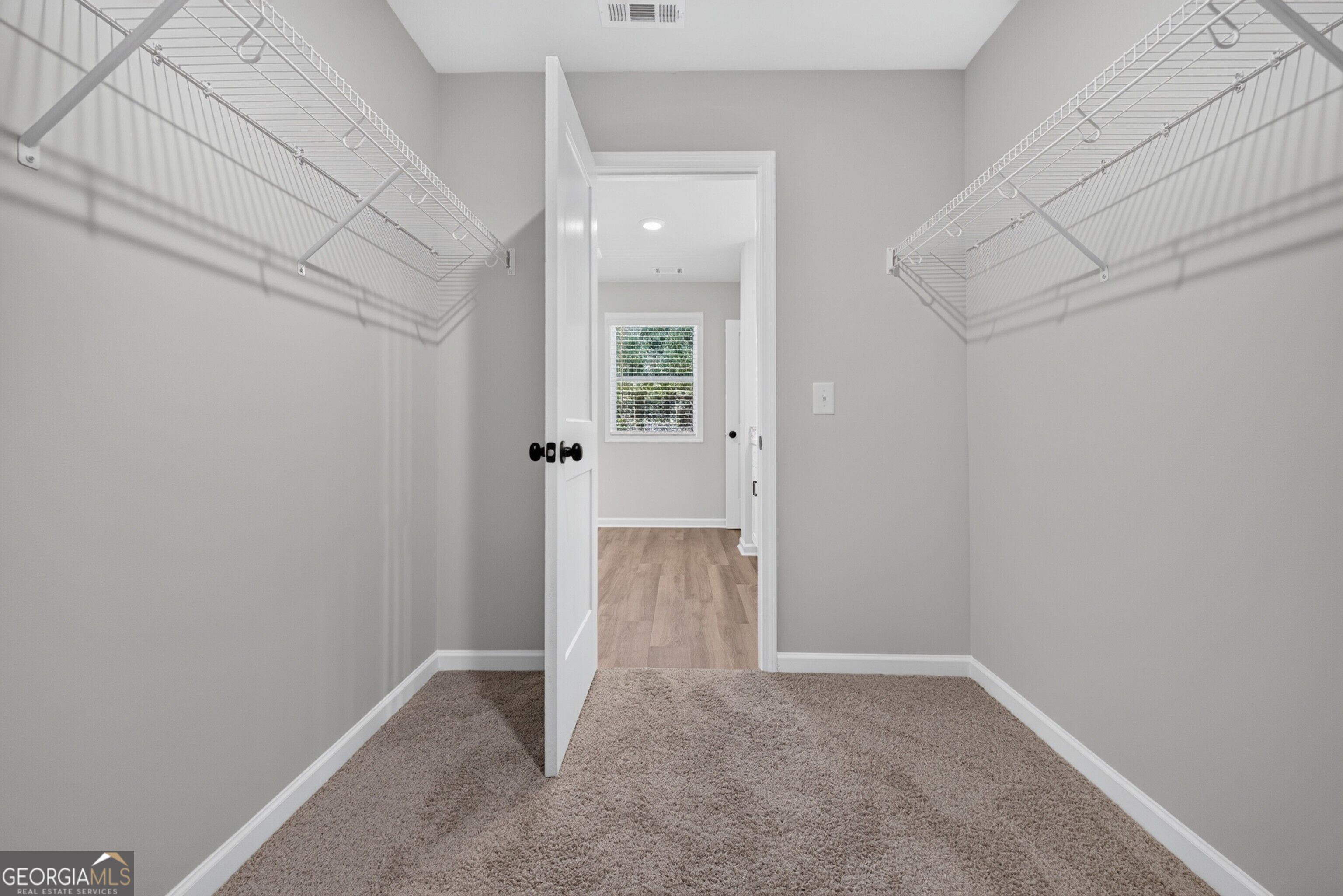 354 Flying Eagle Drive Property Photo 30