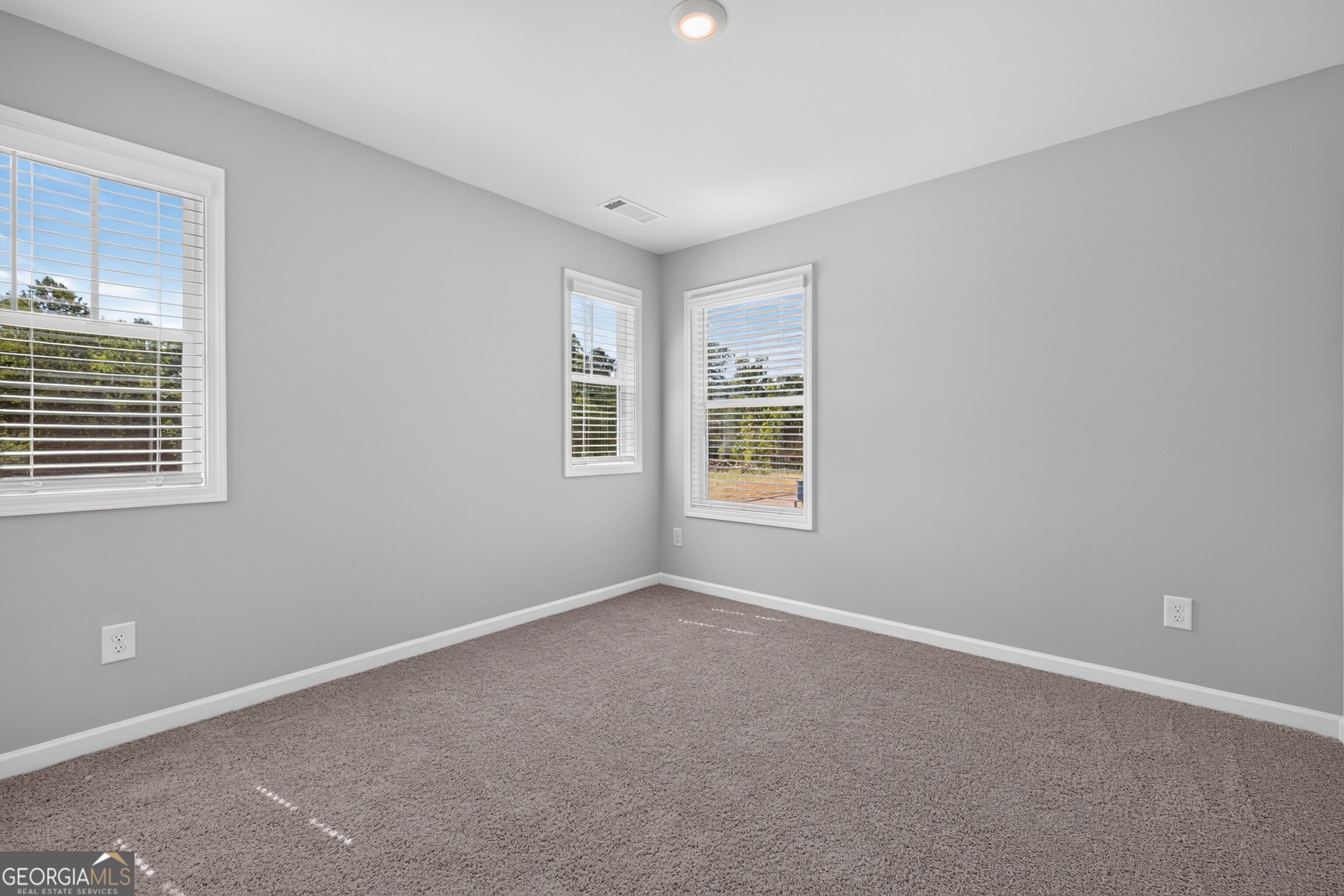 354 Flying Eagle Drive Property Photo 34