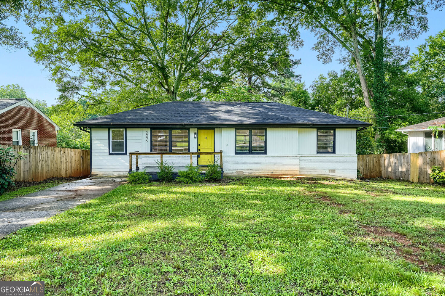 3235 Beech Drive Property Photo 1