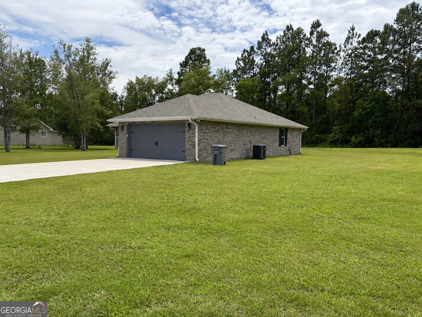 135 Galloway Drive Property Photo 2