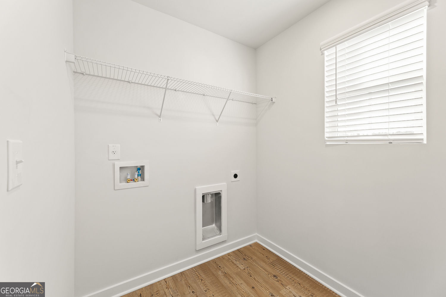 8038 Dickens Drive Property Photo 11
