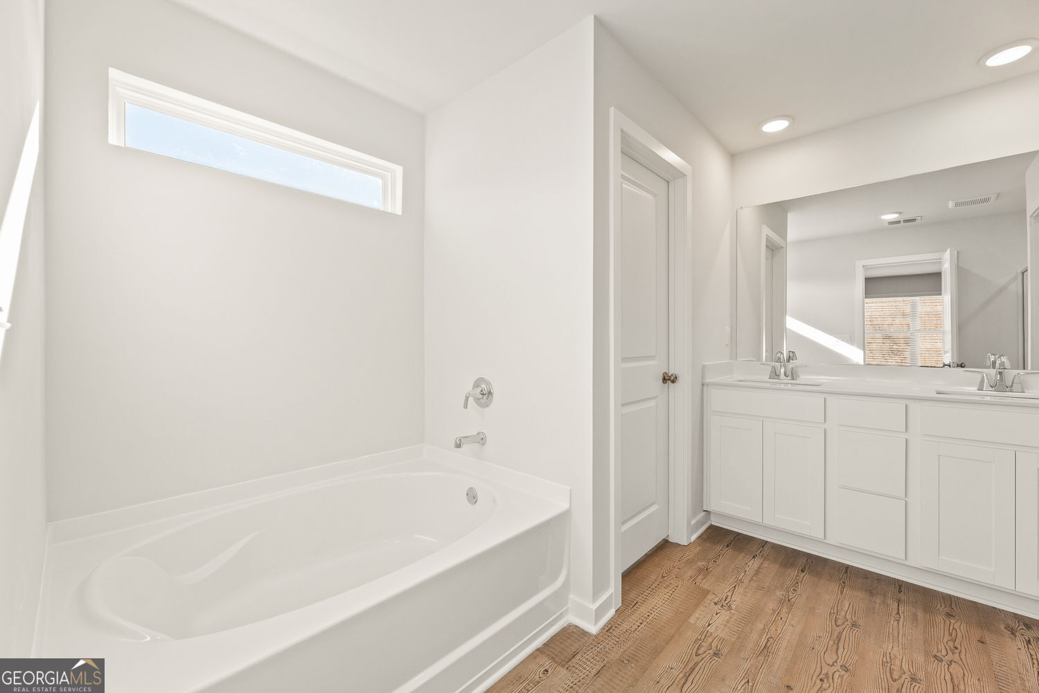 8038 Dickens Drive Property Photo 19