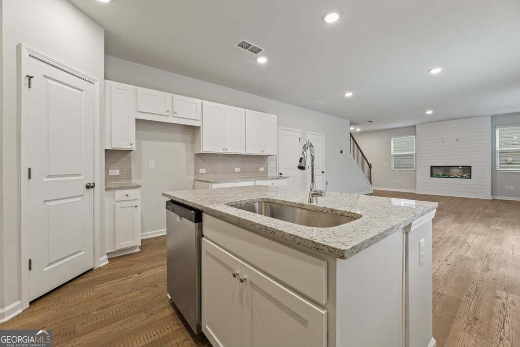 8031 Dickens Drive Property Photo 11
