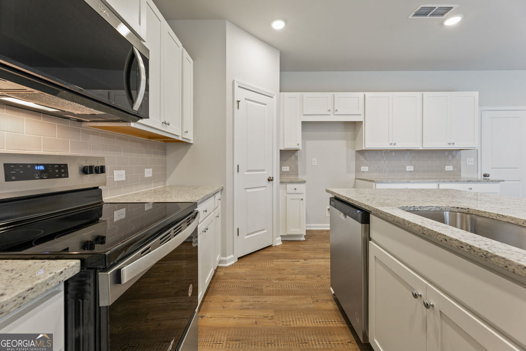 8031 Dickens Drive Property Photo 19