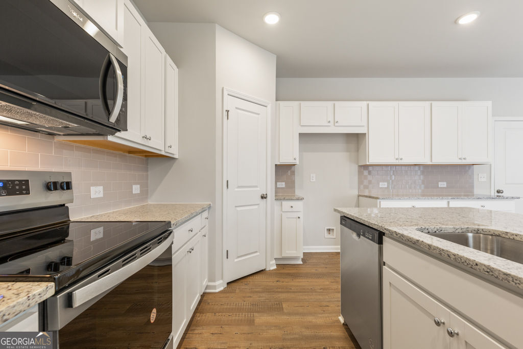 8039 Dickens Drive Property Photo 13
