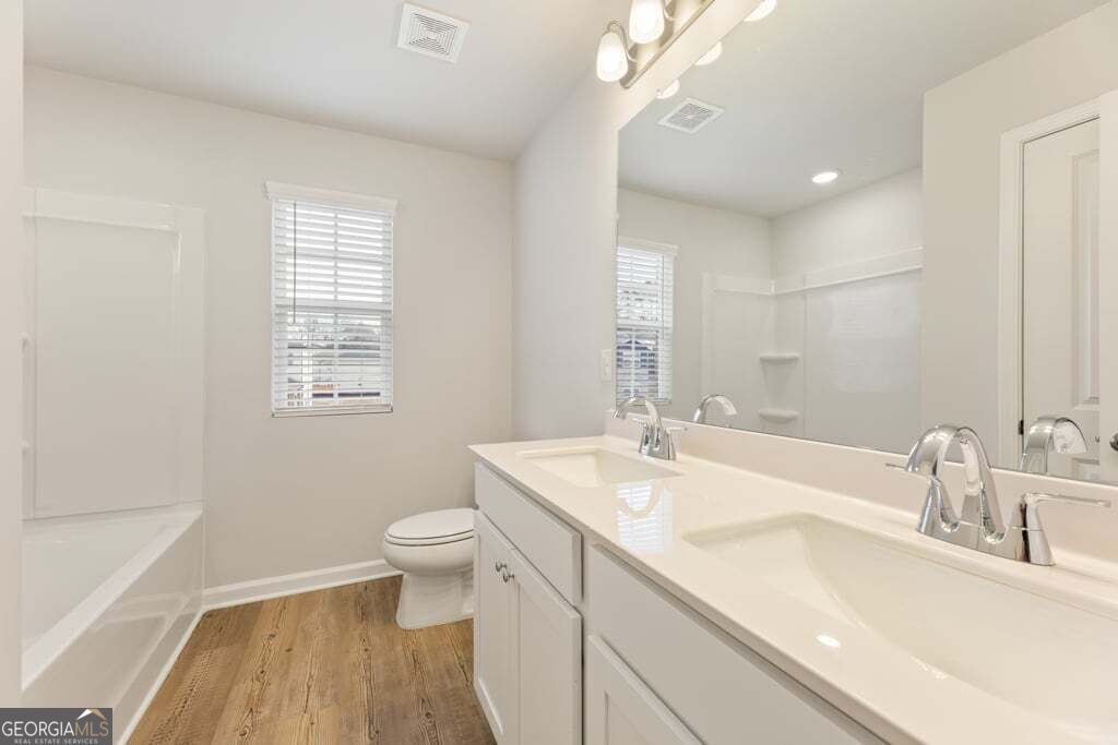 8039 Dickens Drive Property Photo 14