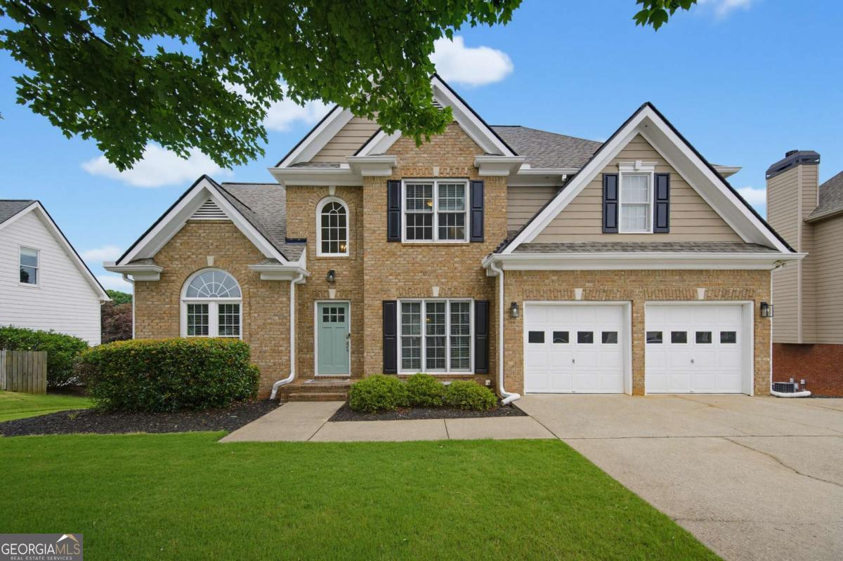 8450 Woodland View Drive Property Photo 1