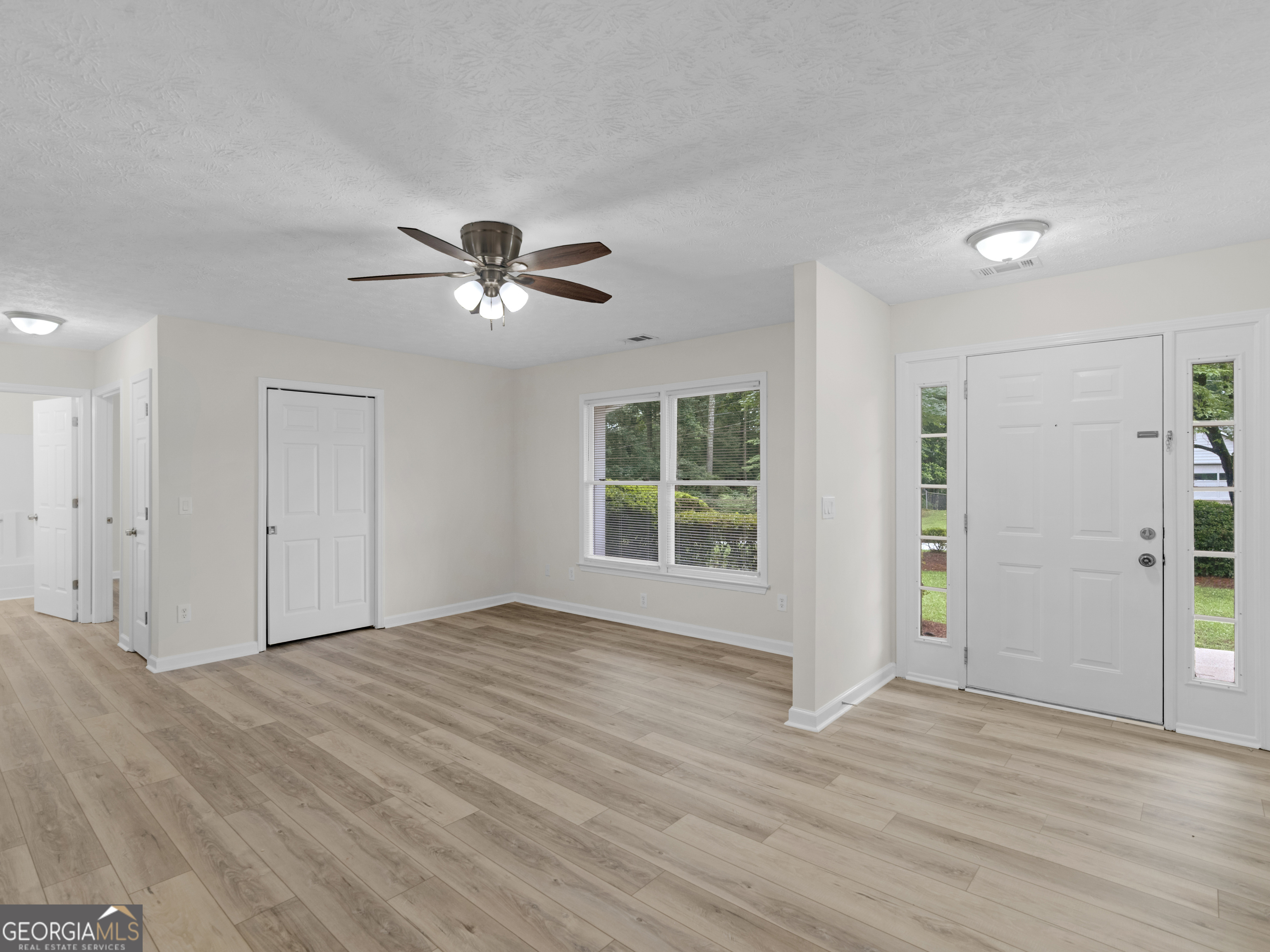 100 Kim Trail Property Photo 2