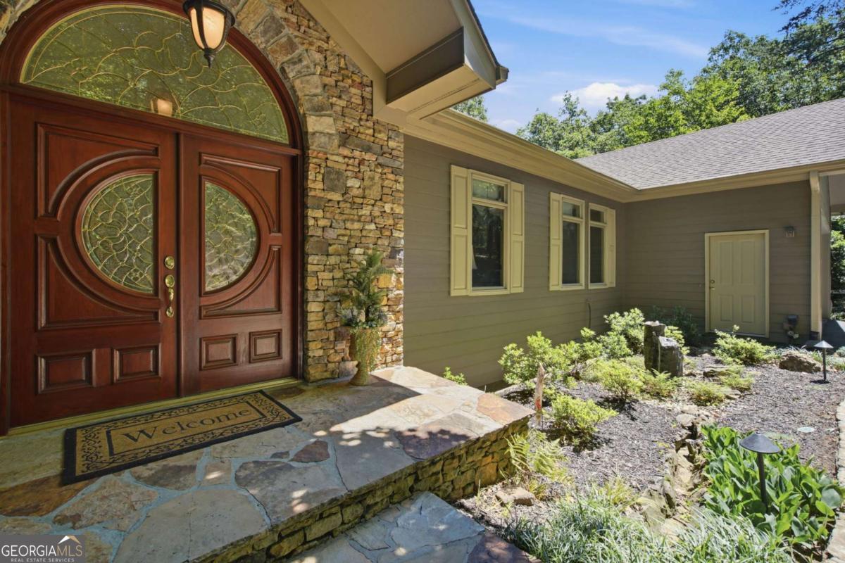 532 Cherokee Trail Property Photo 4