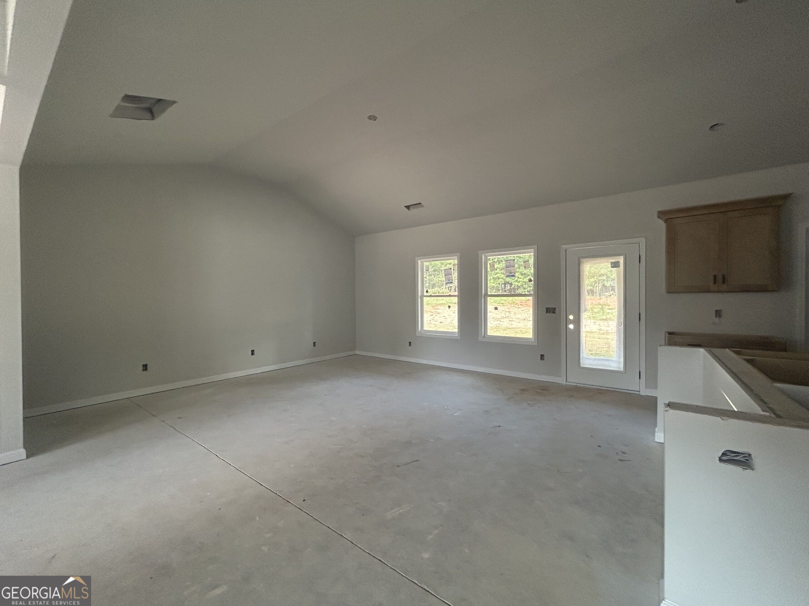 334 Flying Eagle Drive Property Photo 4