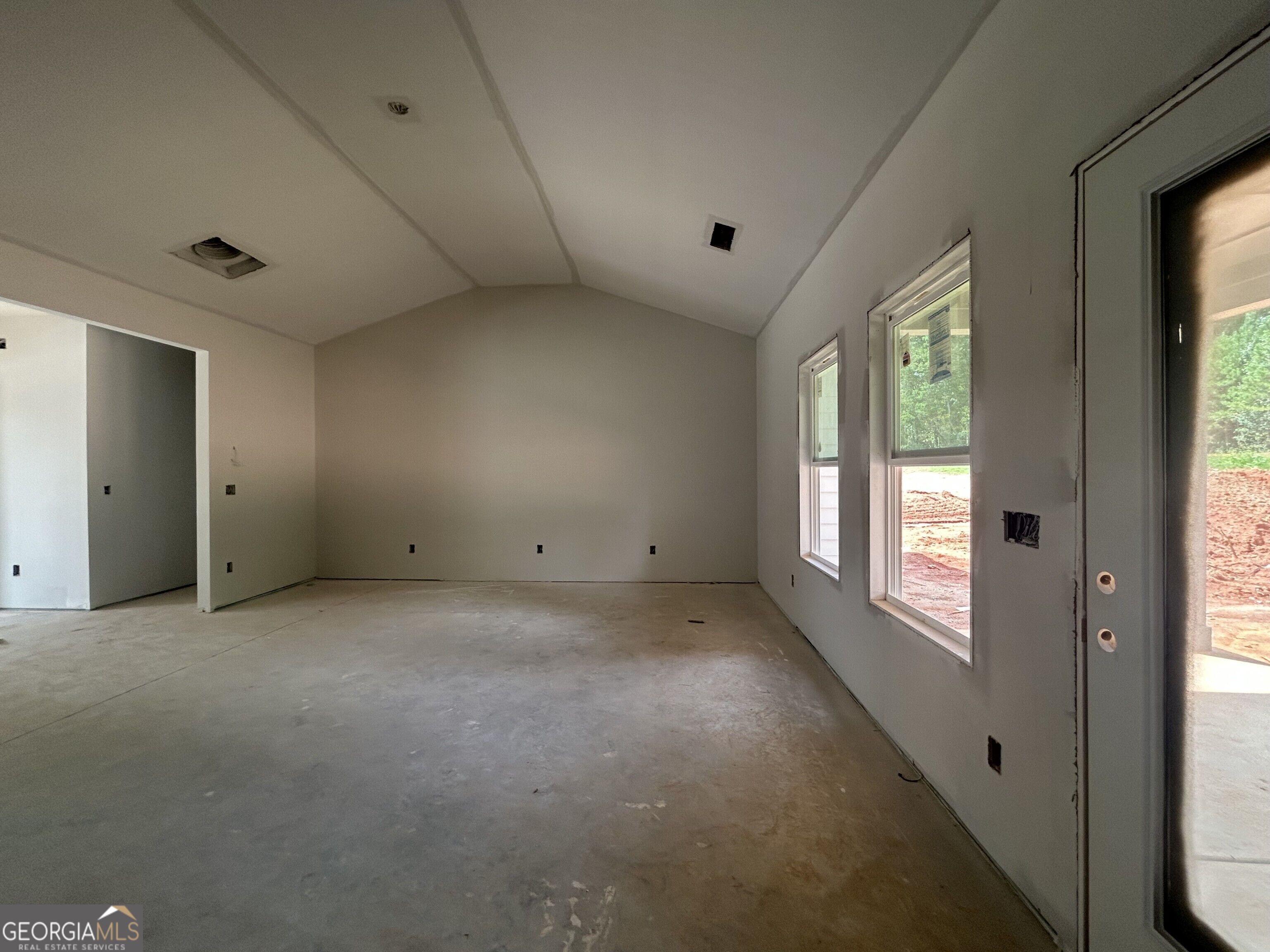 334 Flying Eagle Drive Property Photo 6