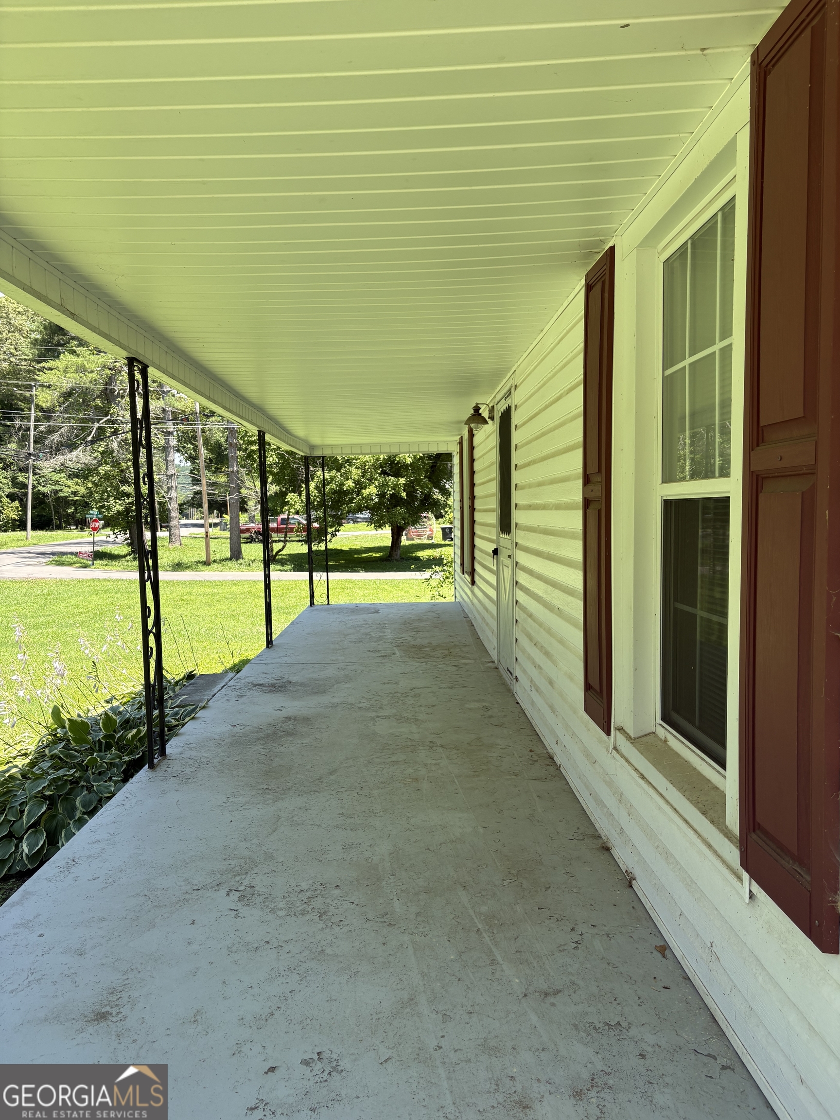 208 Warthen Street Property Photo 5