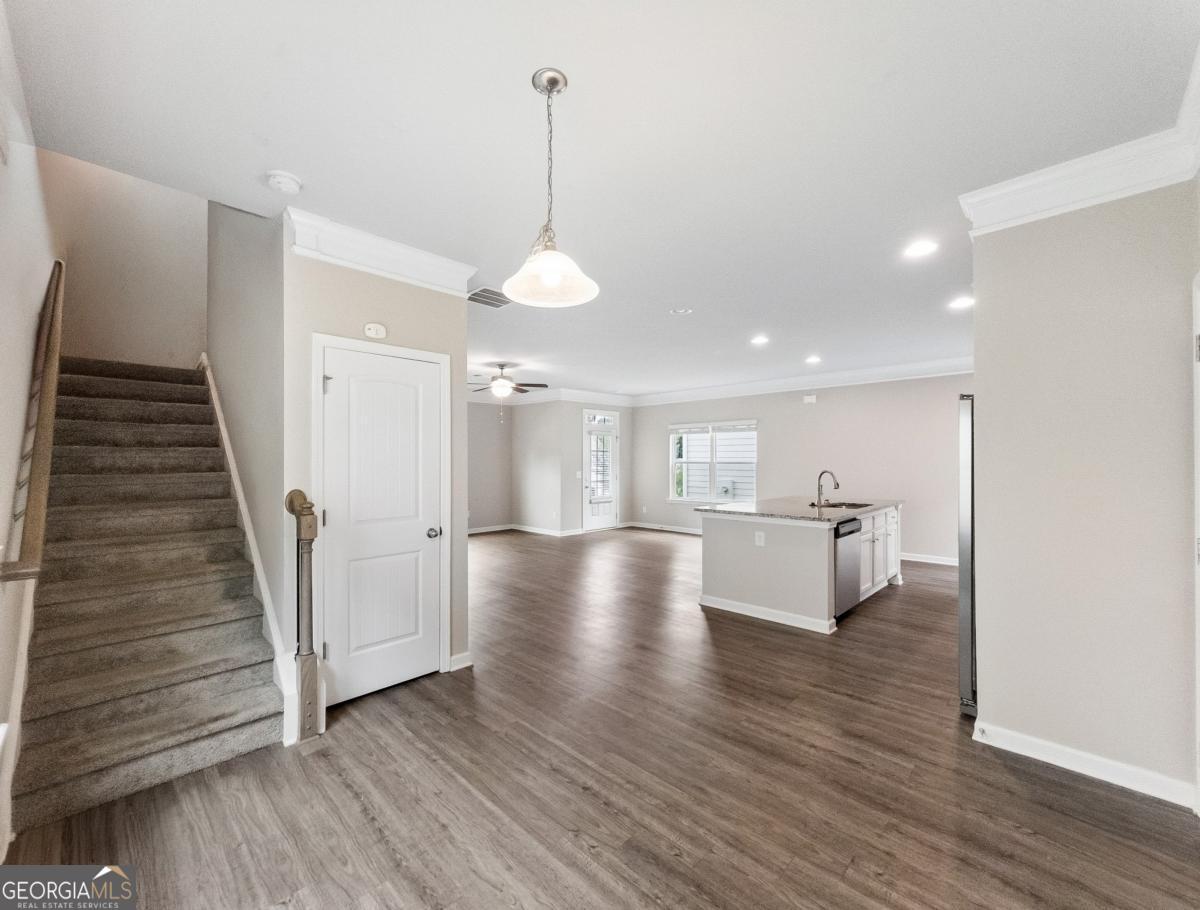 1272 Towne Square Court Property Photo 15